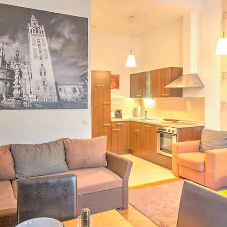 Center Aparthotel